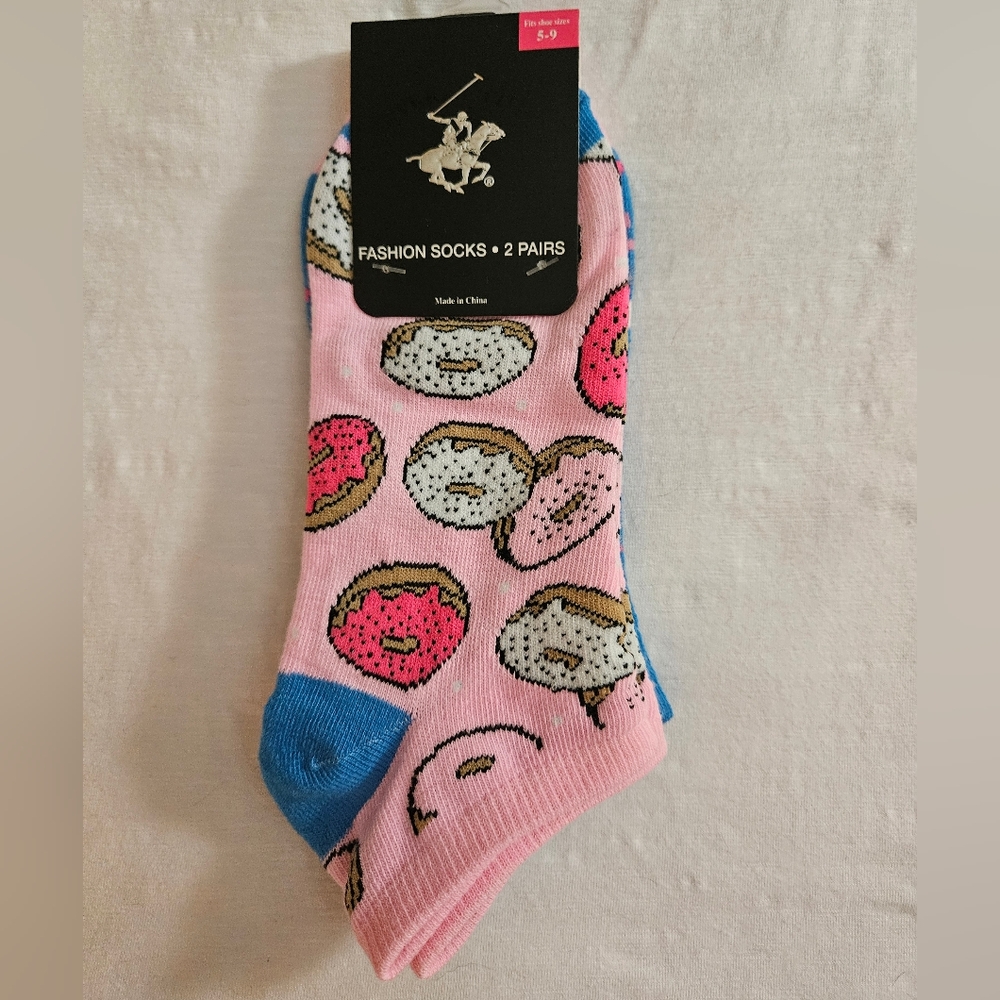 Two Pair Set of Novelty Ankle Socks